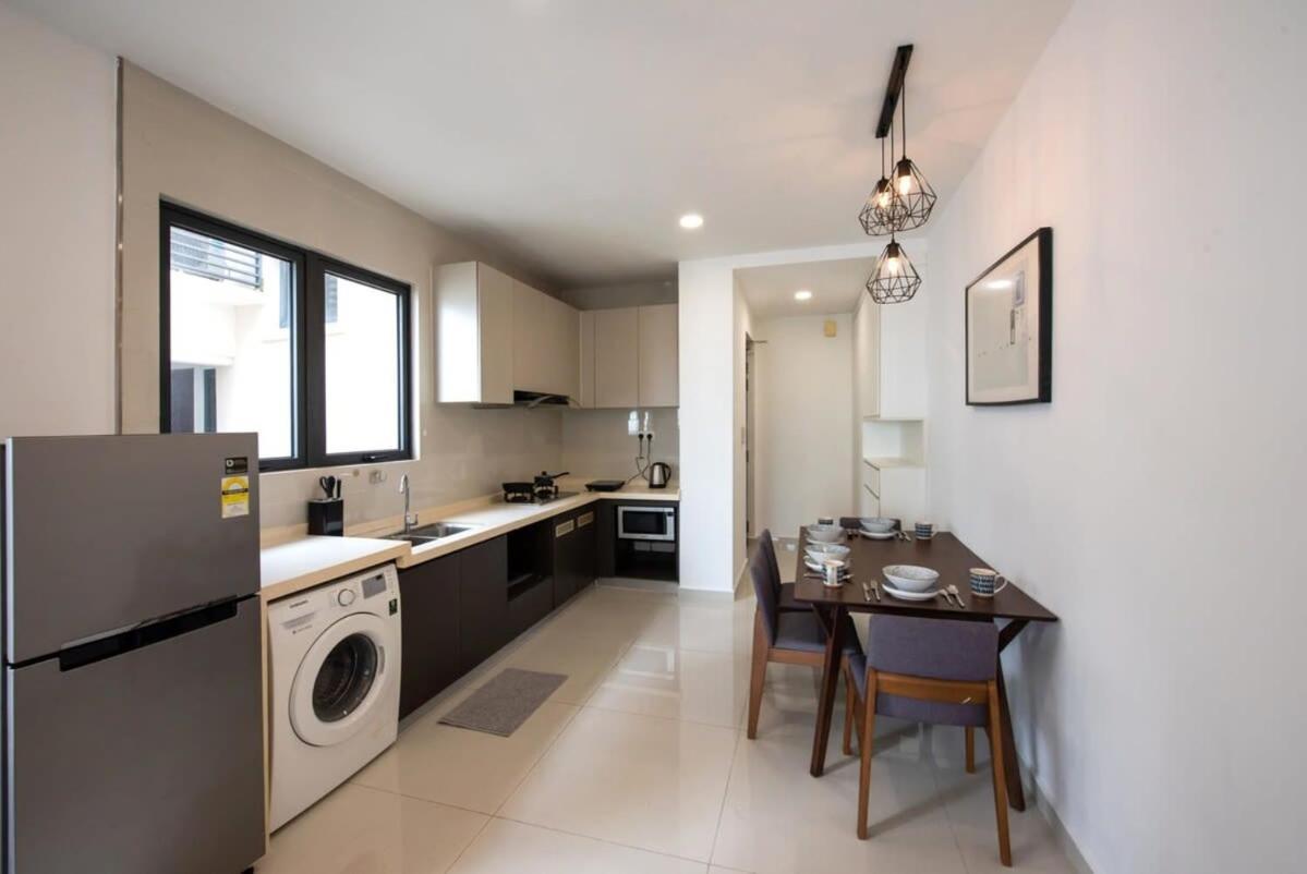 Comfy 3Br Apt In Danga Bay Free Parking Sea View Джохор-Бару Екстер'єр фото
